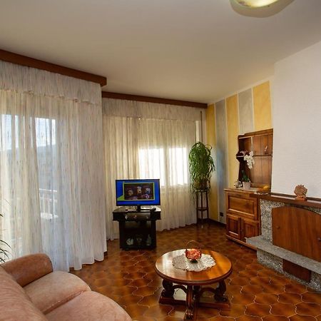 Casa Vacanze Heidi Vista Lago Verbania Exterior foto