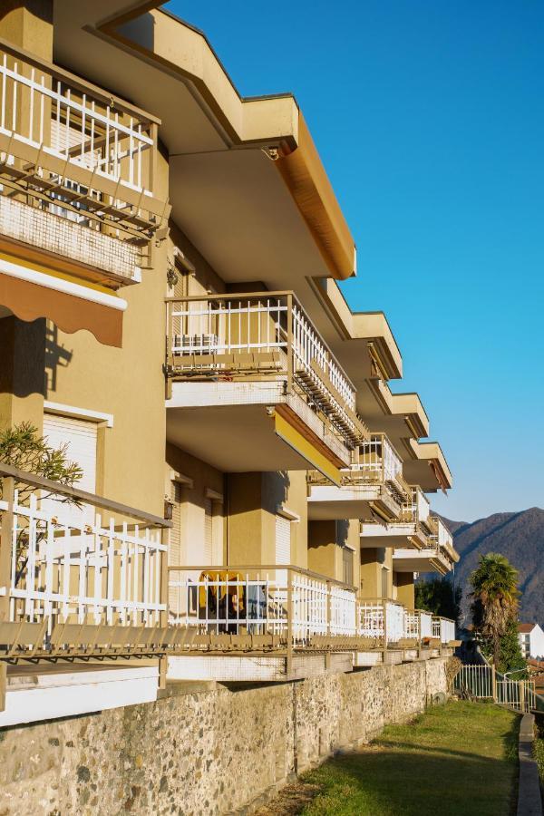 Casa Vacanze Heidi Vista Lago Verbania Exterior foto
