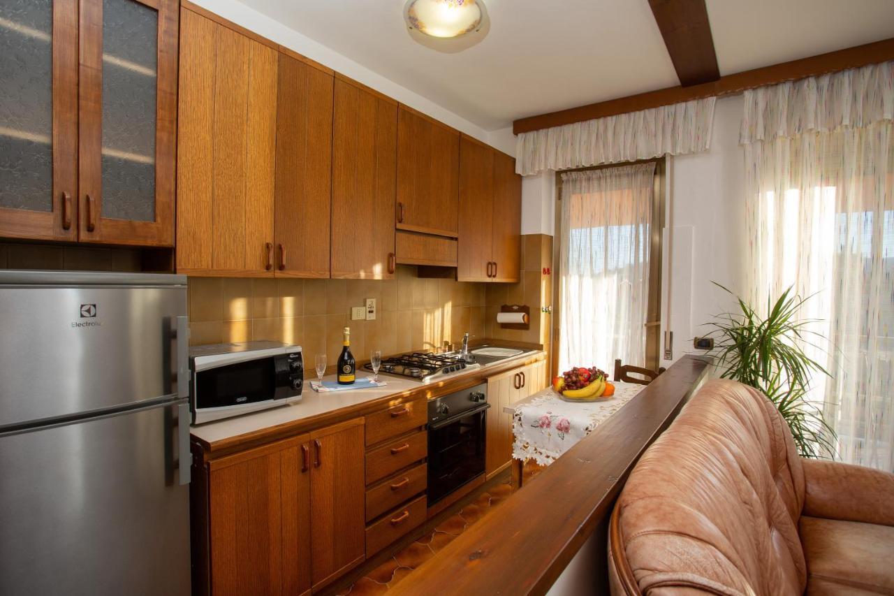 Casa Vacanze Heidi Vista Lago Verbania Exterior foto